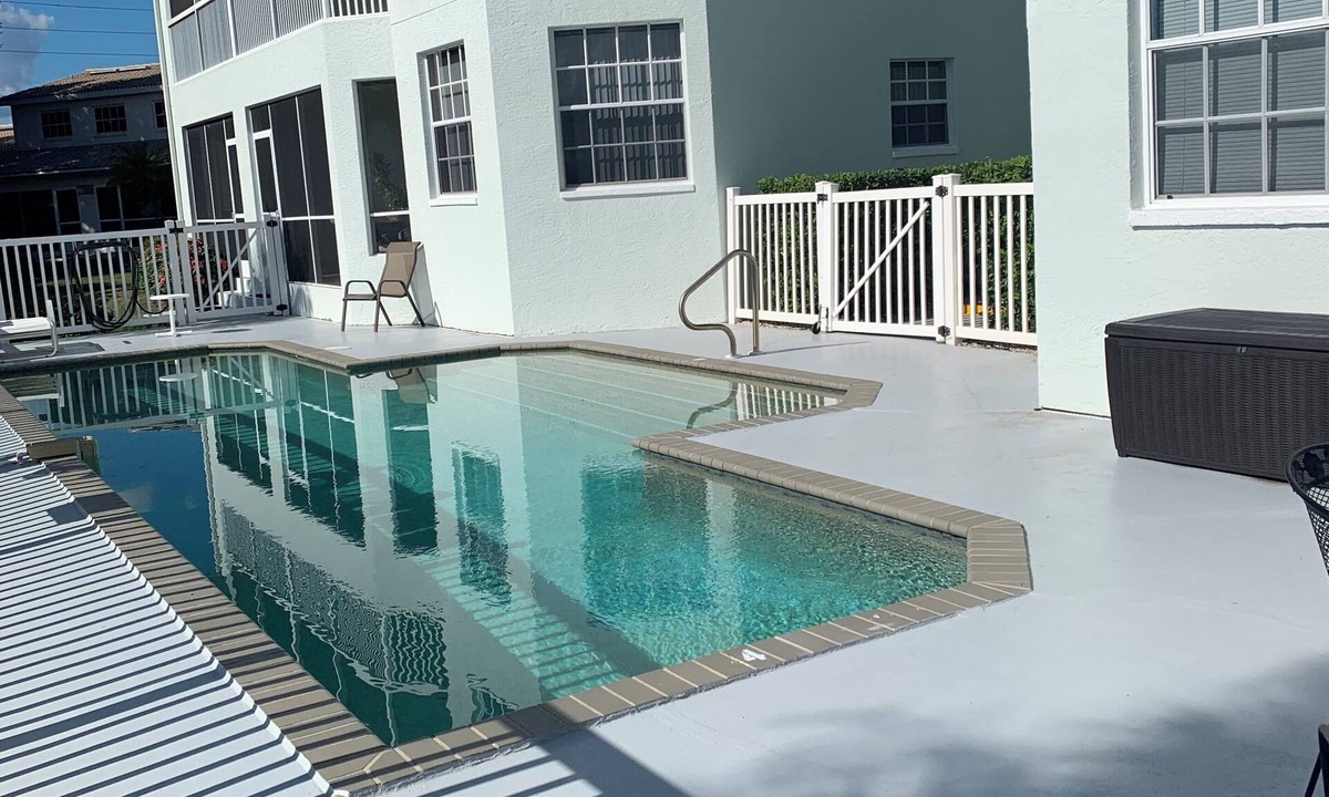 Burnt Store Isles Condo | Bright and Open Golf Course Condo in Great Punta Gorda Location.