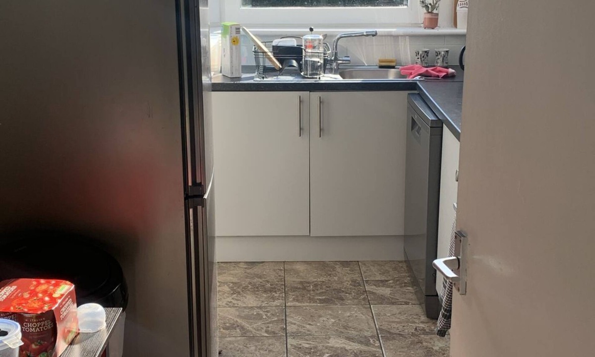 Charlton Apartment | Bright and spacious flat in Greenwich