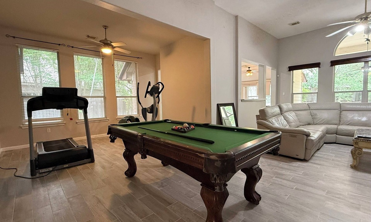 Wetmore House | Bright and Spacious 6BR Amber Crest Home with Pool Table and Gated Entry
