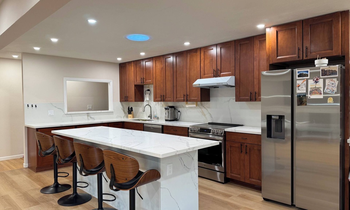 Marina Faire House | Bright and spacious home in San Leandro