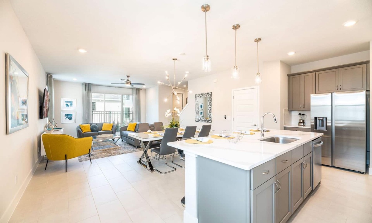 Bay Lake House | Bright and Sunny Townhouse with Games Room at Reunion