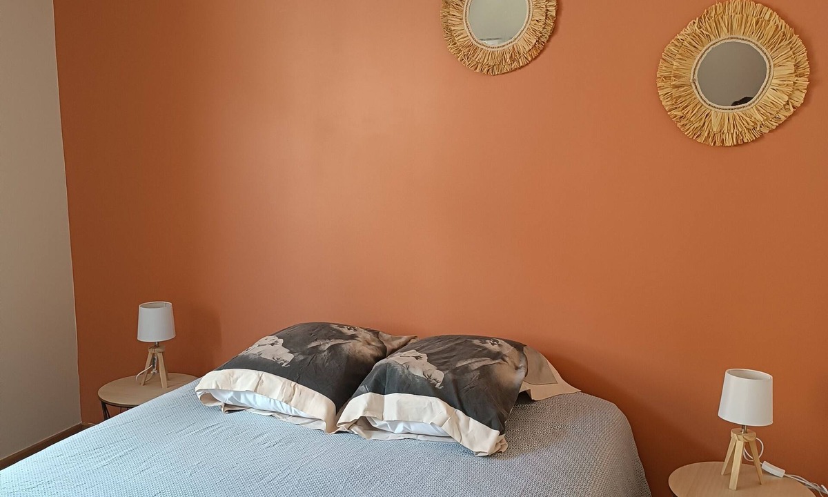 Bourg-les-Valence Apartment | Bright apartment