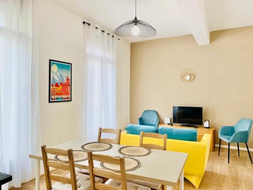 Saint-Mathieu Apartment | Bright apartment for 4 in downtown Perpignan