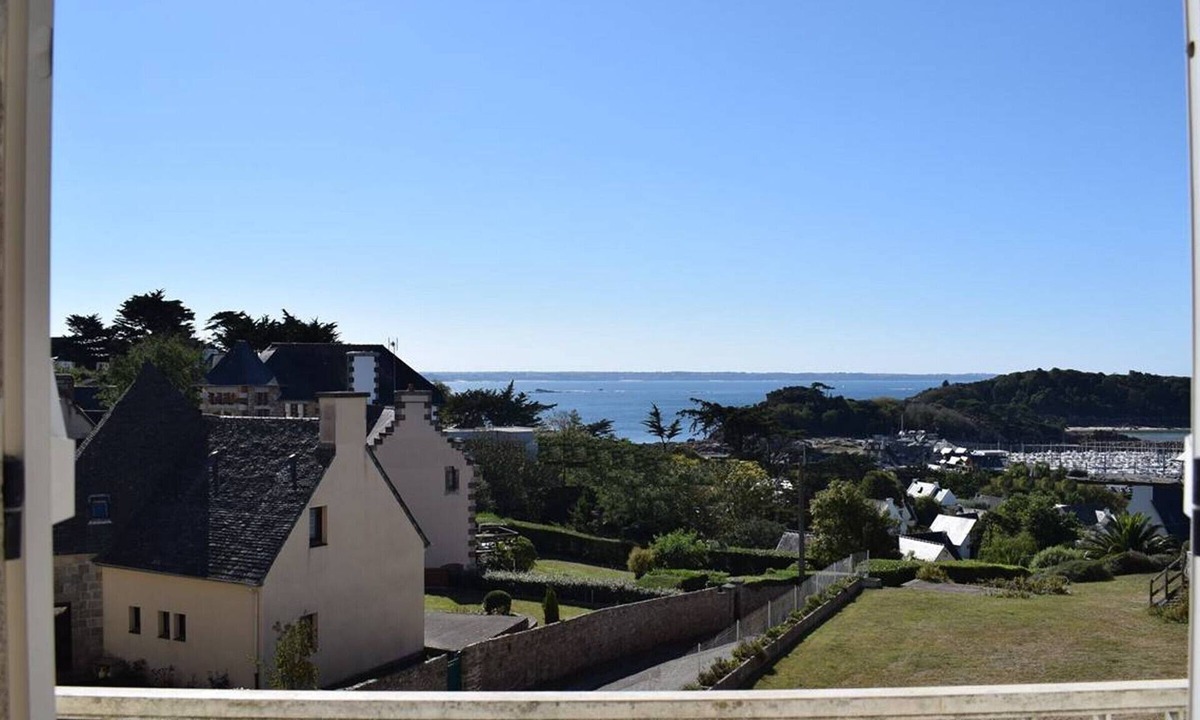 Trebeurden Apartment | Bright apartment for 2, Trébeurden center, near beach, pets allowed