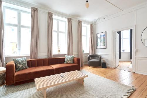 Copenhagen City Centre Apartment | Bright Apartment in the Old Town of Copenhagen