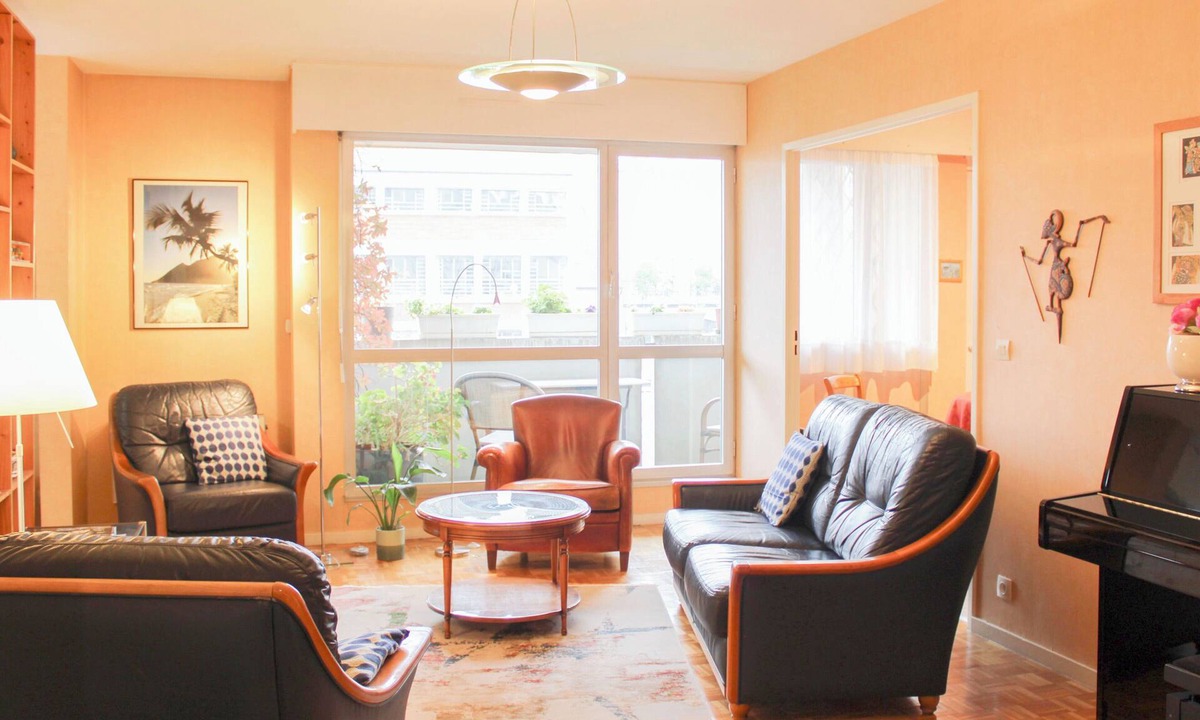 Bercy Apartment | Bright apartment near Nation, ideal stay