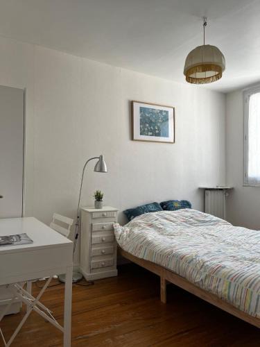 Cachan House | Bright Bedroom 15 min to Paris Center with 5 mins walk to metro railway RER B