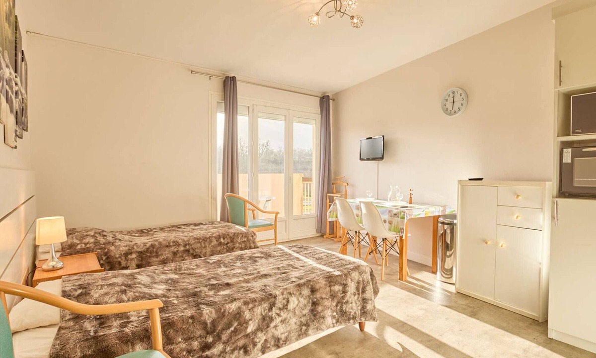 Barbotan-les-Thermes Apartment | Bright central studio, 2 people, Wifi, pets allowed