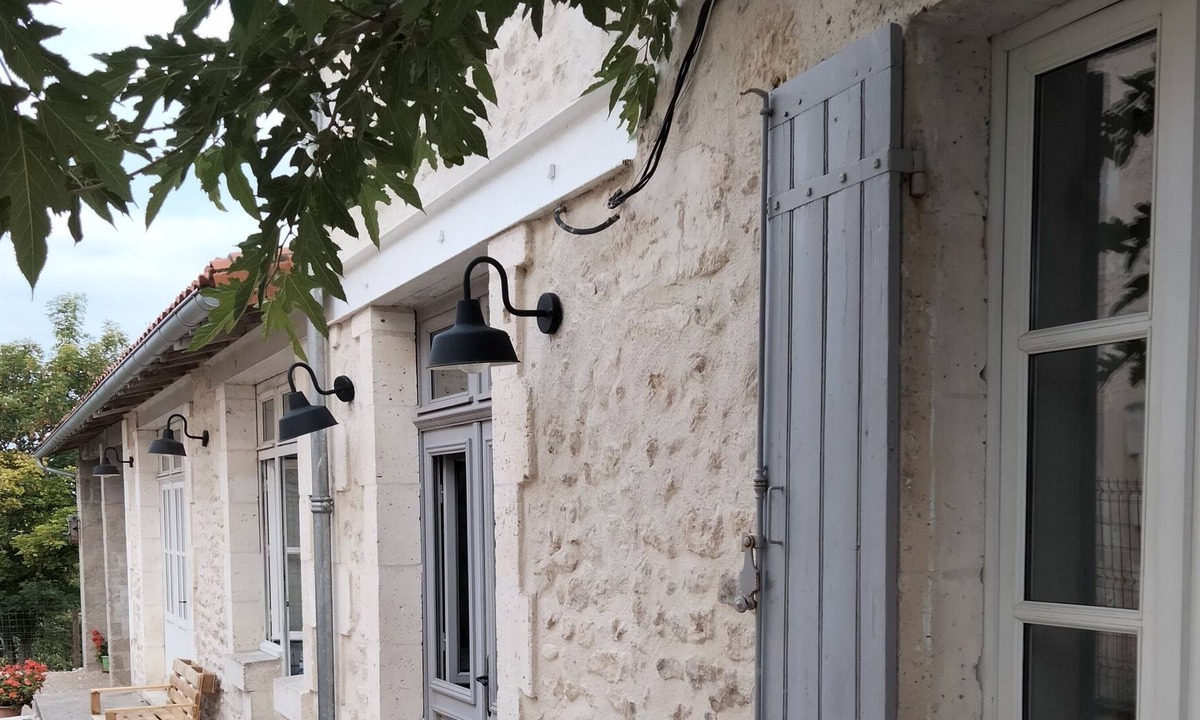 Chalais House | Bright Charentaise house