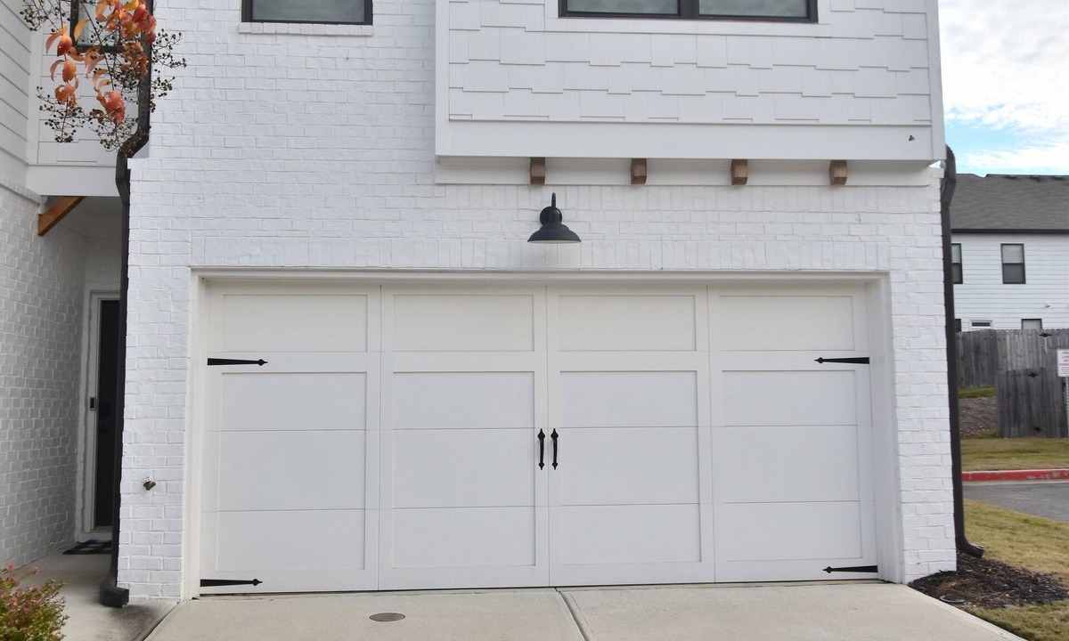 Winder House | Bright, charming, modern townhouse in Winder