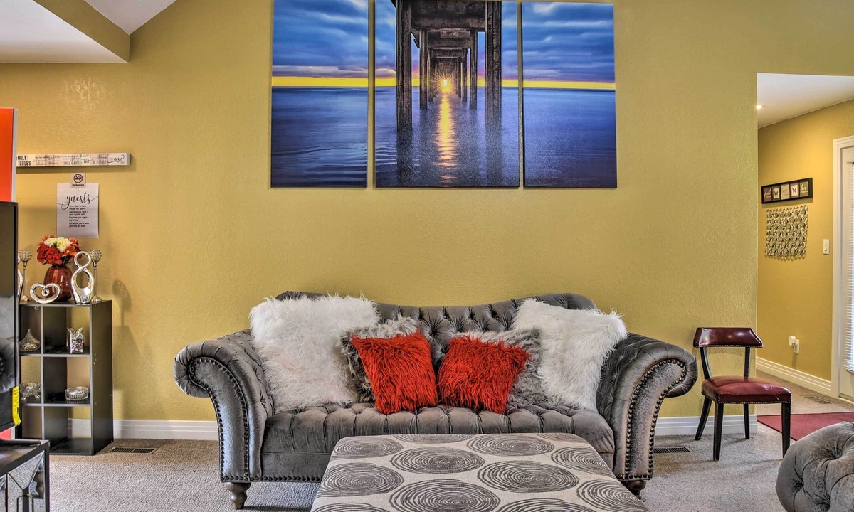 Western Branch North Cottage | Bright Chesapeake Home Near Shopping & Dining
