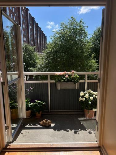 Frederiksberg Apartment | Bright, child-friendly, balcony, 50 meters from the subway