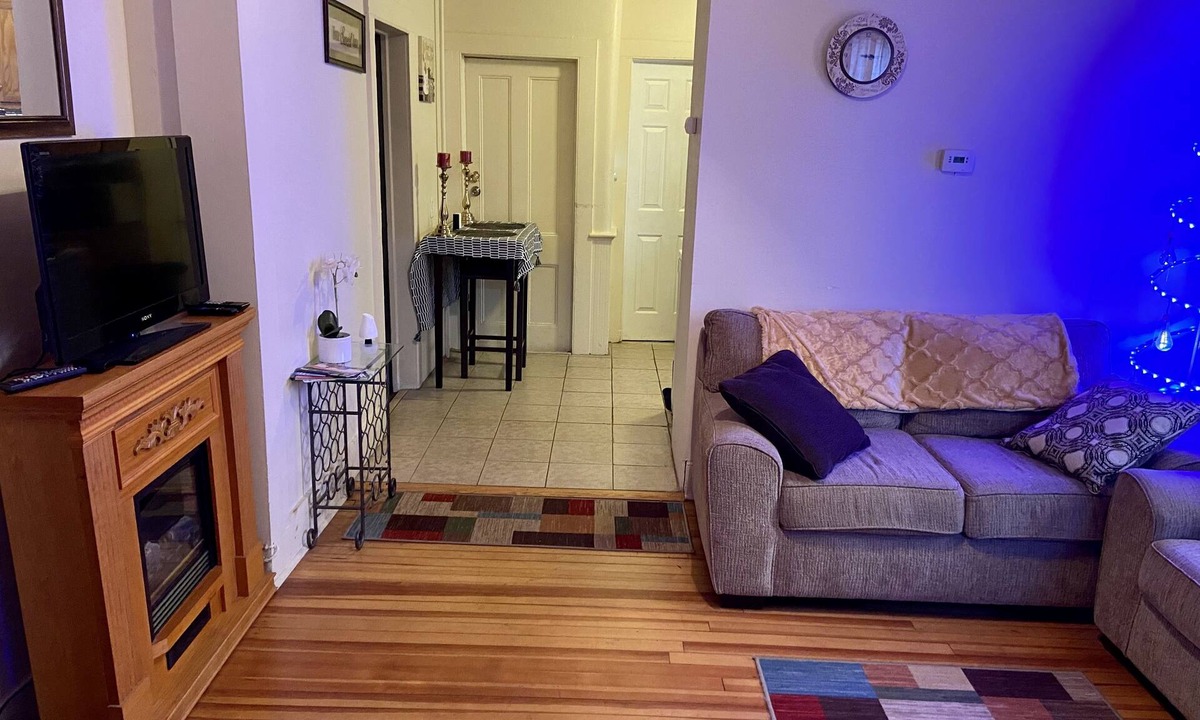 Poughkeepsie House | Bright, clean cozy place with private parking