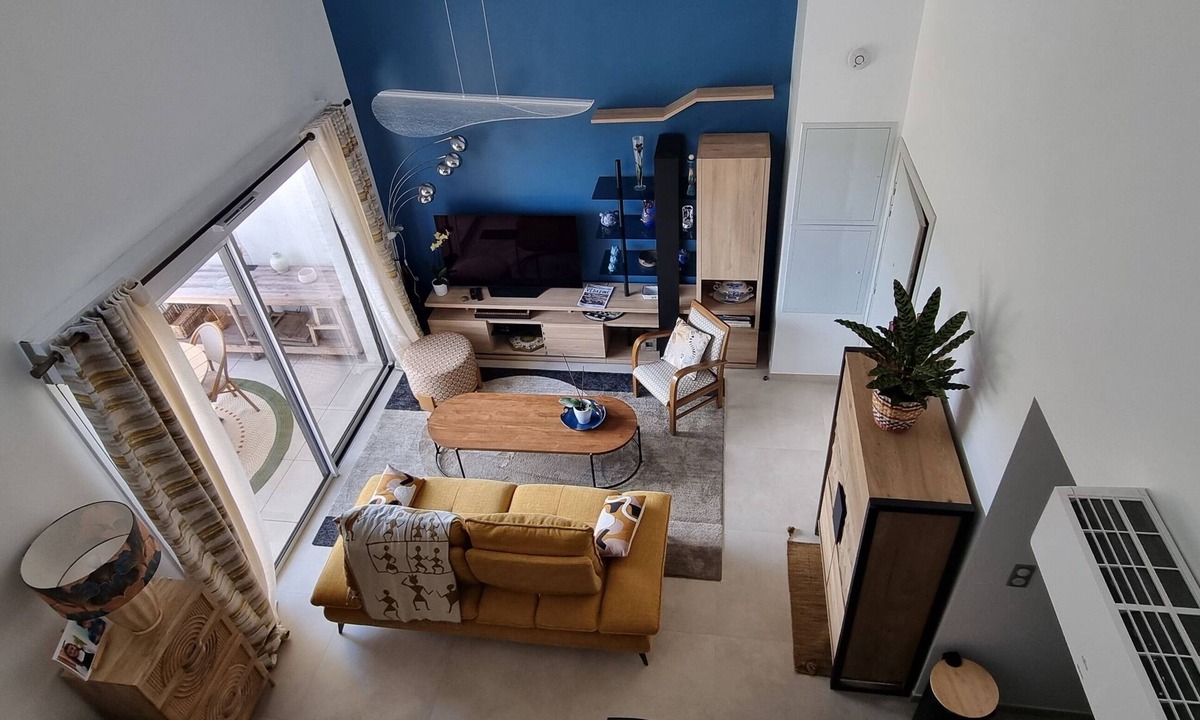 Saint-Jean-de-Vedas Apartment | Bright, comfortable T2 Bis duplex