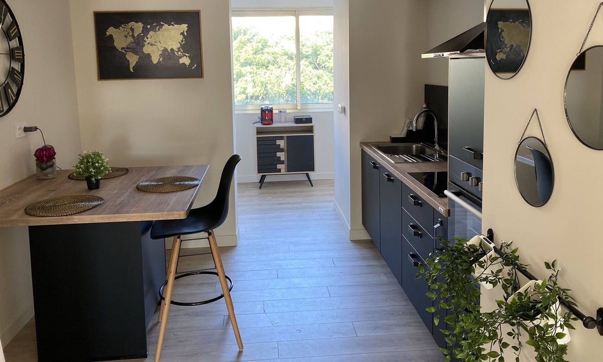 La Valette-du-Var Apartment | Bright, comfortable apartment near the beach