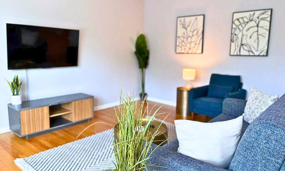 St. Ben's Apartment | Bright & Comfortable 1-Bedroom Unit