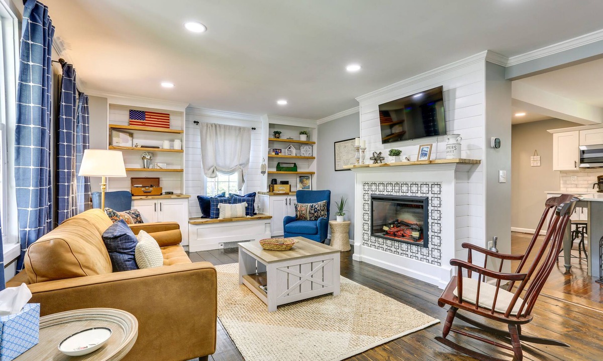 Cornwall-on-Hudson House | Bright Cornwall-On-Hudson Vacation Rental!