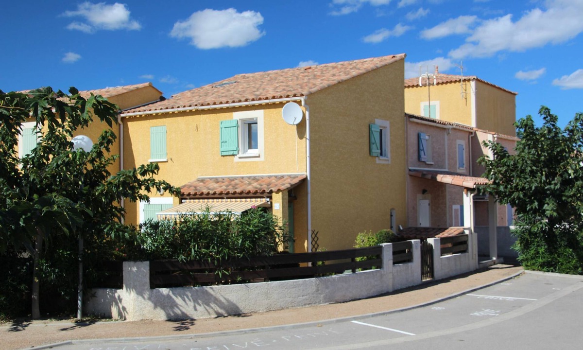 Narbonne-Plage House | Bright, cosy and lovingly arranged new residence