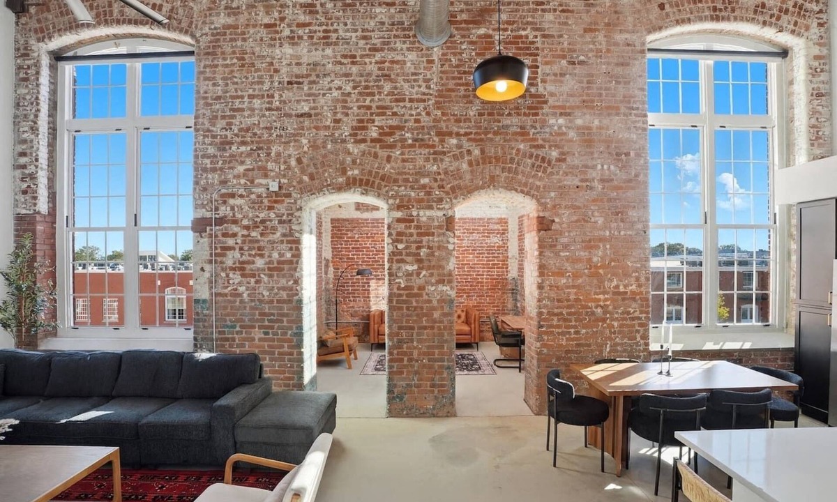 Judson Apartment | Bright & Cozy 2BR Apt w/Parking