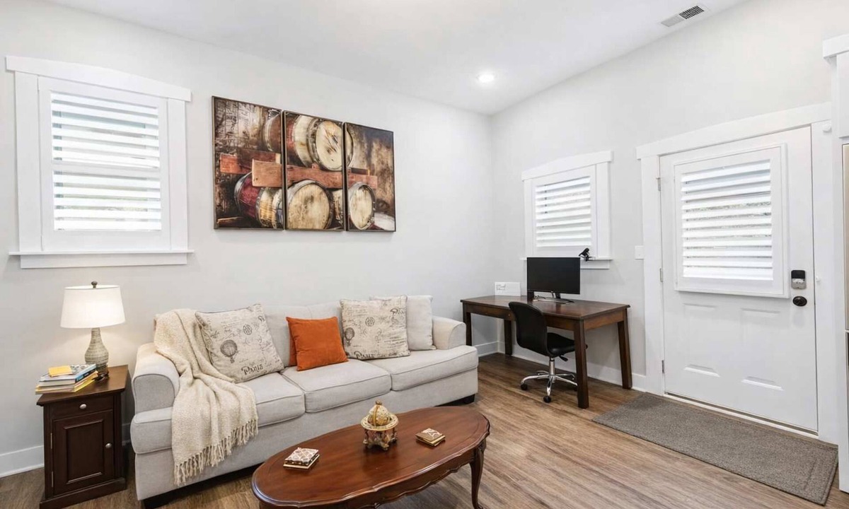 Germantown House | Bright & cozy Louisville home w/private backyard
