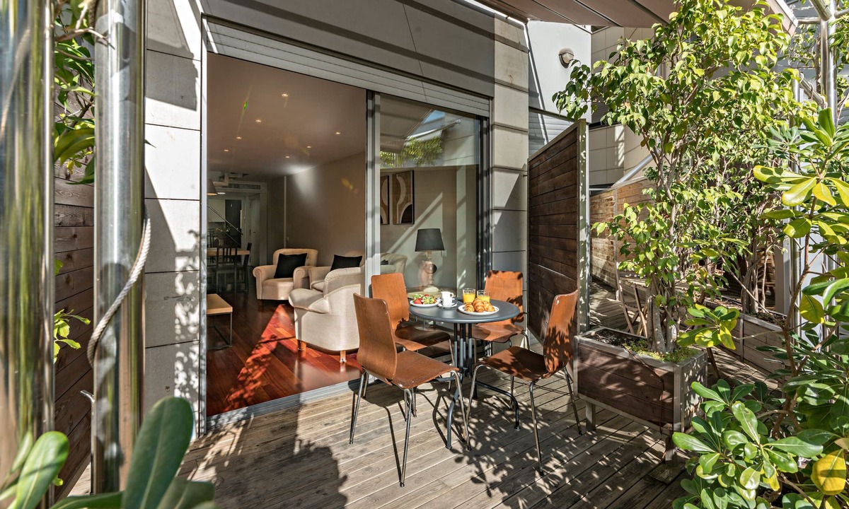 El Putget i Farro Apartment | Bright Duplex with a Spacious Terrace
