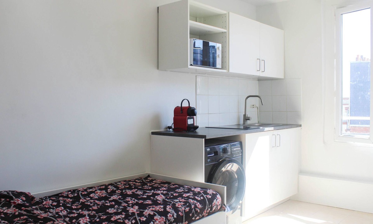 La Nartelle Apartment | Bright & Equipped Studio at the Gate to Paris