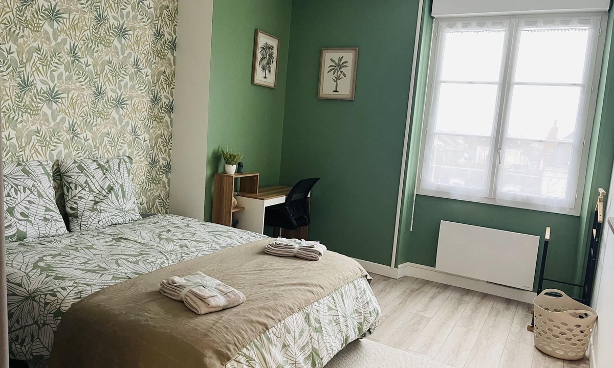 Chatellerault Apartment | Bright flat - Quiet location - Near the centre