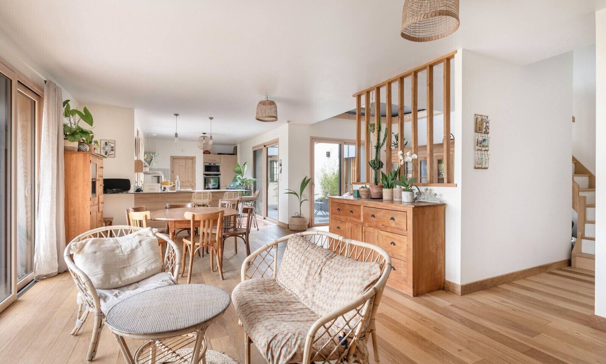 Nivillac House | Bright house with large terrace in La Roche-Bernard