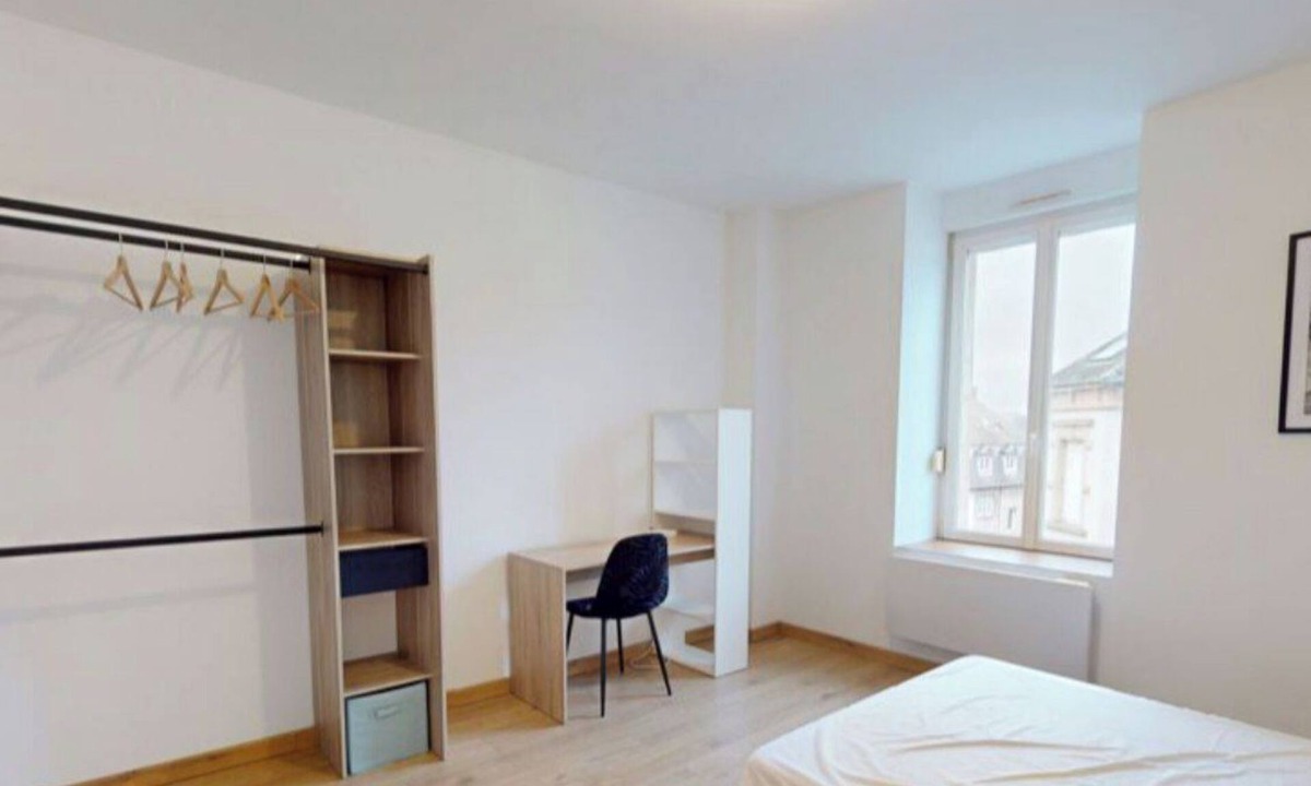 Audun-le-Tiche Apartment | Bright, modern apartment