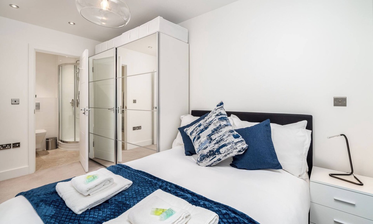 High Wycombe Apartment | Bright, Modern & Central Apartment - Pass the Keys