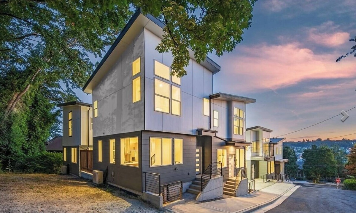 Mount Baker House | Bright & Modern Seattle Townhome