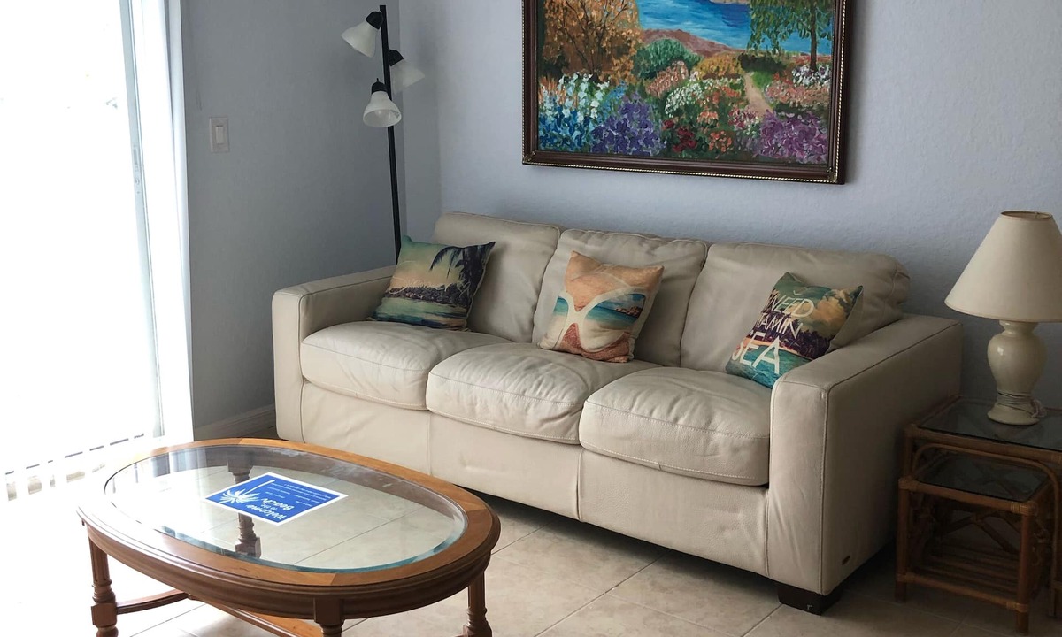 Englewood Apartment | Bright & New Condo Steps Away from Beach and Bay