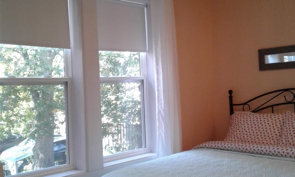 Queens Square Apartment | Bright Newly Renovated Downtown Historic Studio on Water Street