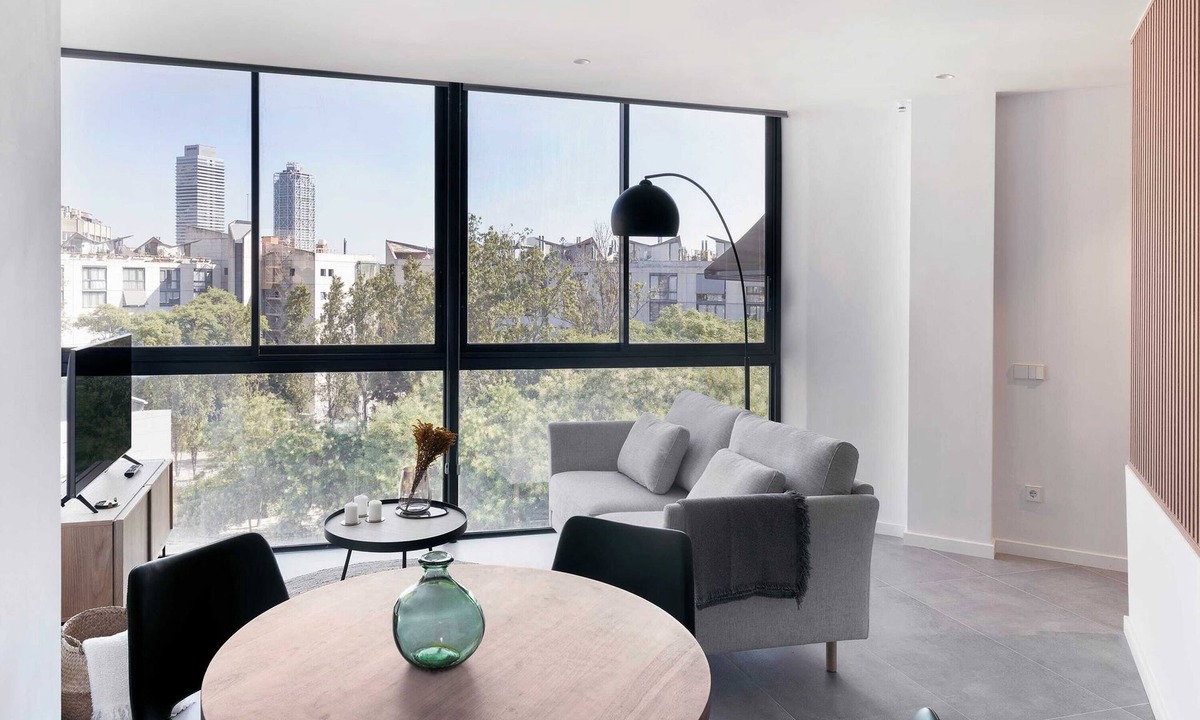 La Vila Olimpica del Poblenou Apartment | Bright Oasis 1 Bed Apartment