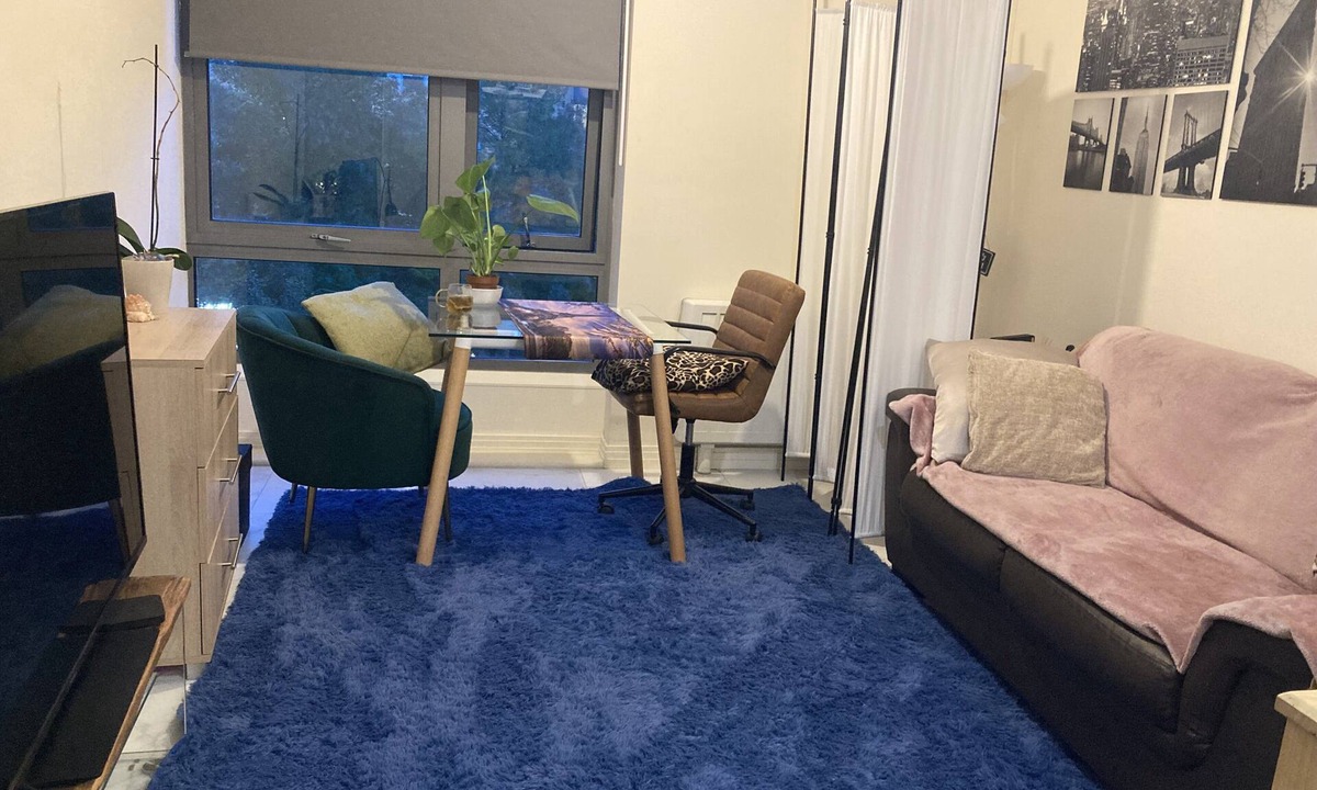 East Acton Apartment | Bright & Peaceful North Acton Flat with Modern Comforts ✨