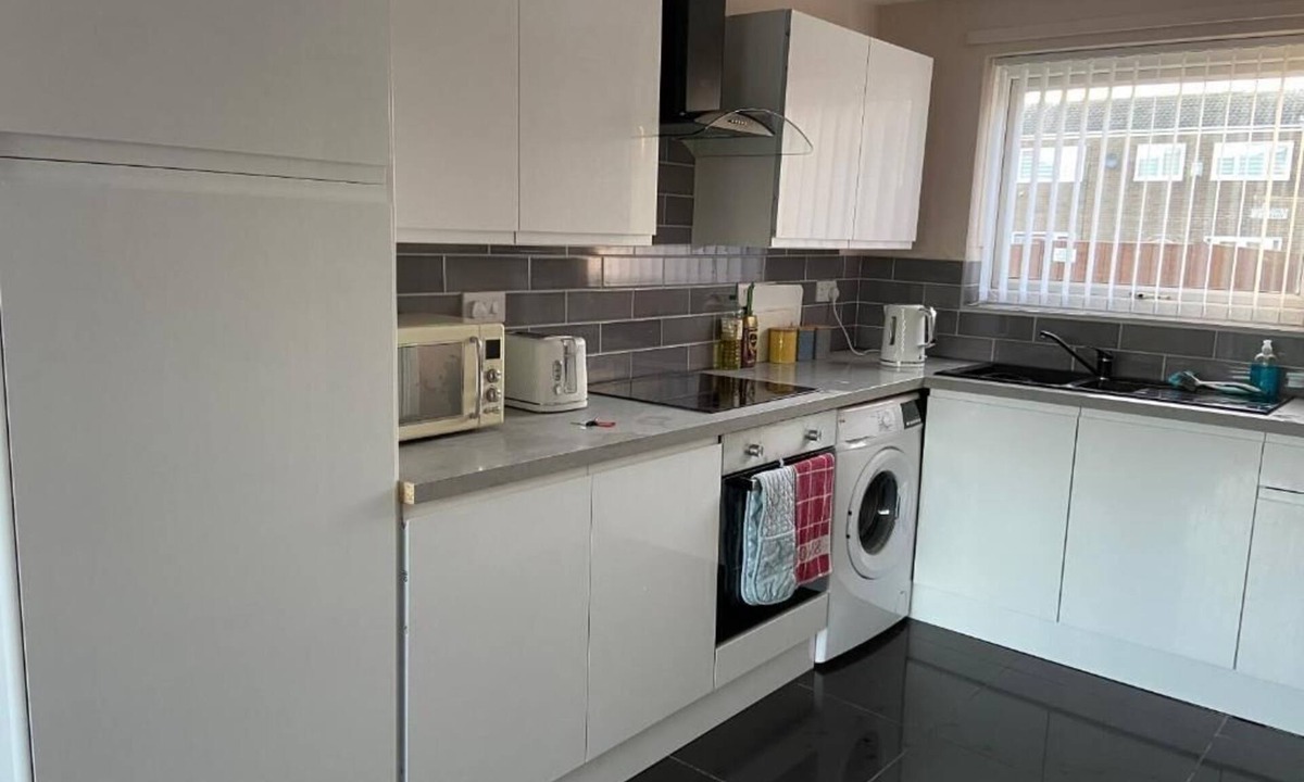 Newcastle-upon-Tyne House | Bright spacious house in Newcastle