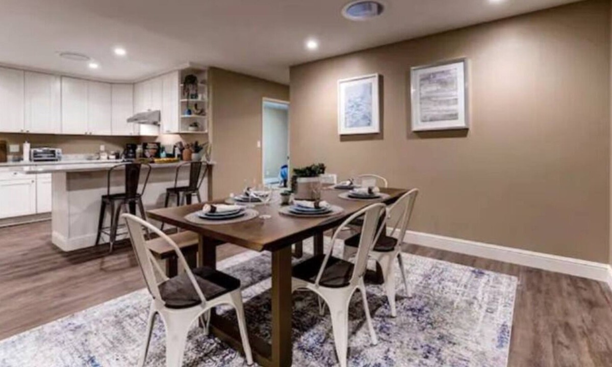 South San Francisco House | BRIGHT SPACIOUS NEWLY RENOVATED CLEAN COZY