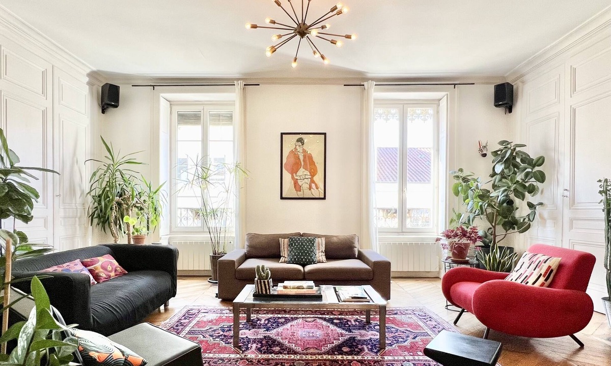 Lyon City Centre Apartment | Bright, Spacious Apartment in the Heart of Lyon