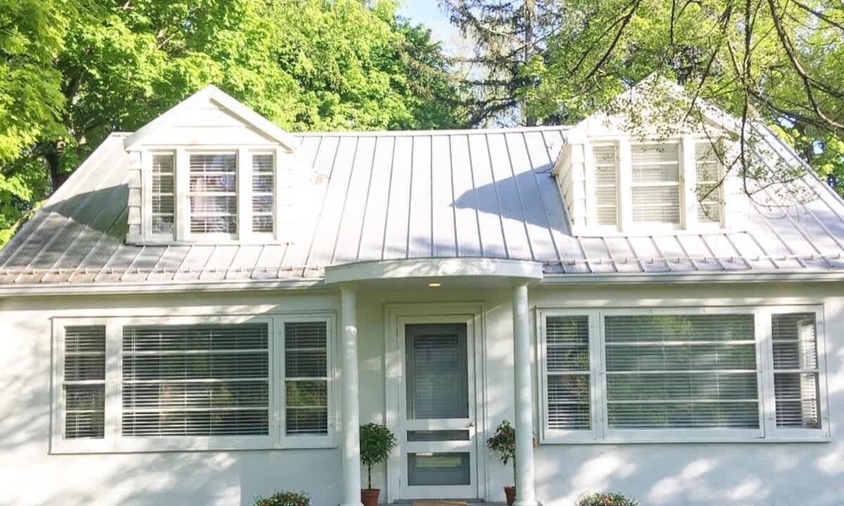 Shorewood-Tower Hills-Harbert House | Bright, Spacious Cottage on Bike Path Near Lake
