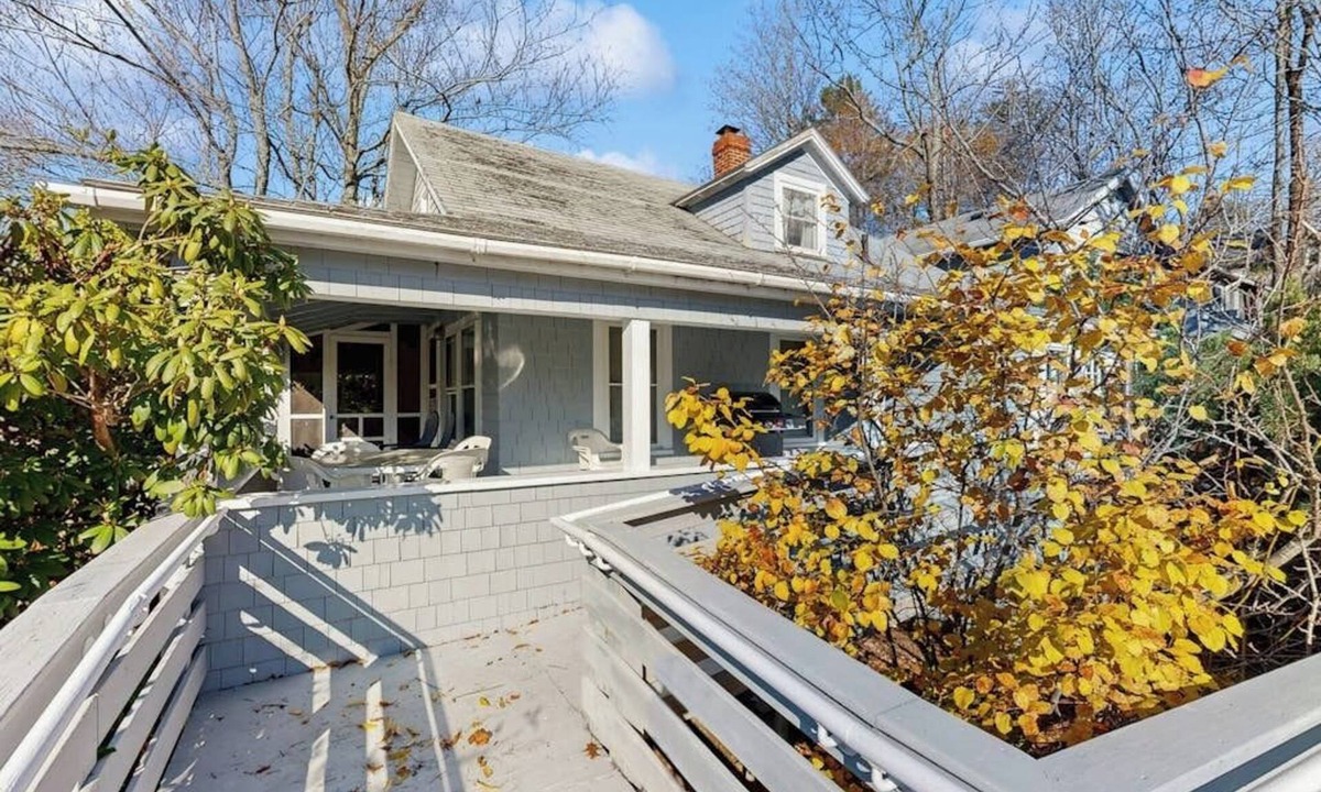 Seal Harbor House | Bright, spacious getaway with full kitchen, furnished porch & WiFi - near trails