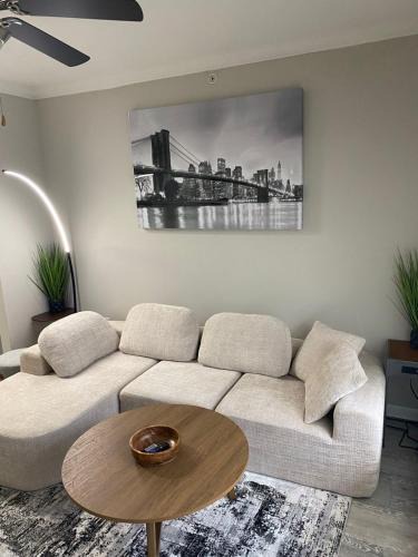 Egypt Apartment | Bright & Stylish 1BR Minutes to The Woodlands