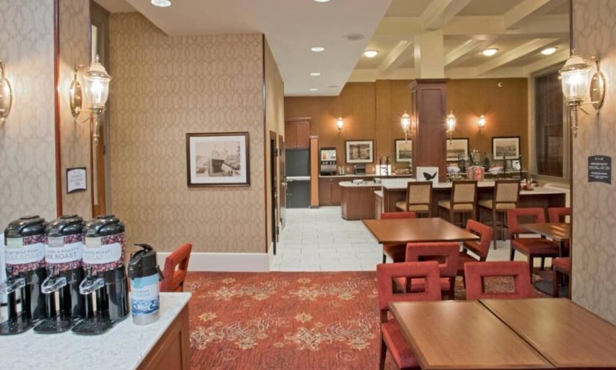 Downtown Baltimore Hotel | Bright Suite w/Packed Kitchen for Comfortable Extended Stays - 4 Units