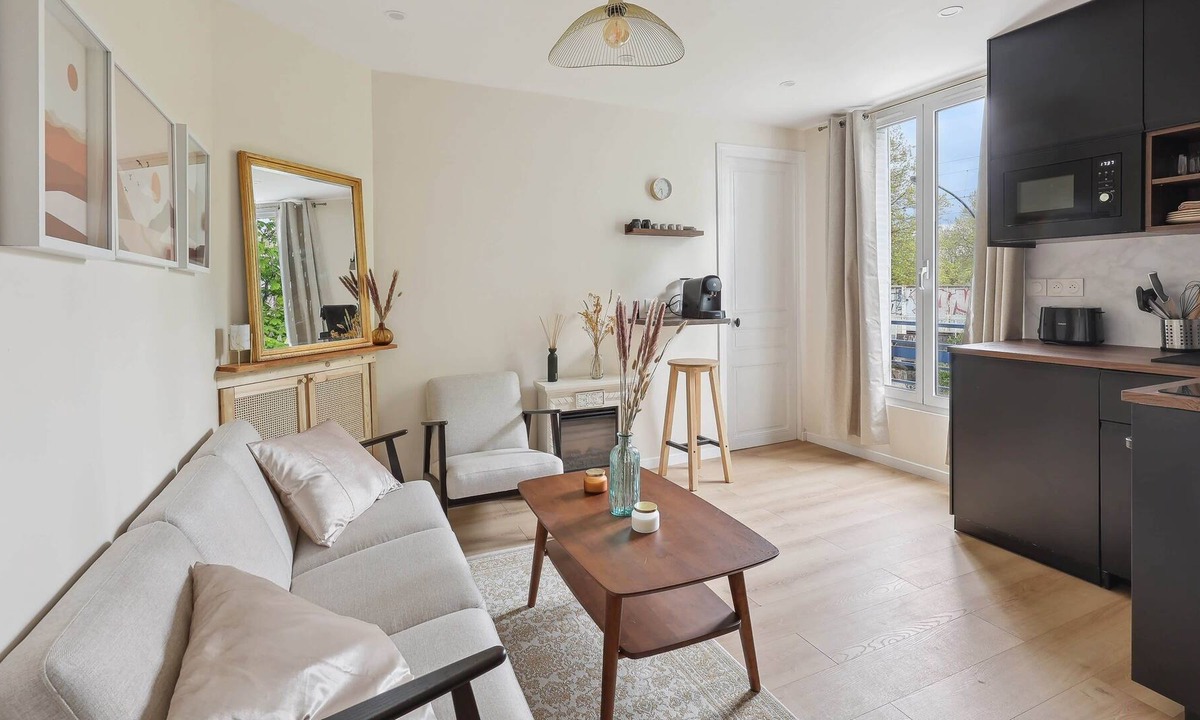 Saint-Ouen Apartment | Bright T2 luxury in St-Ouen, near Paris