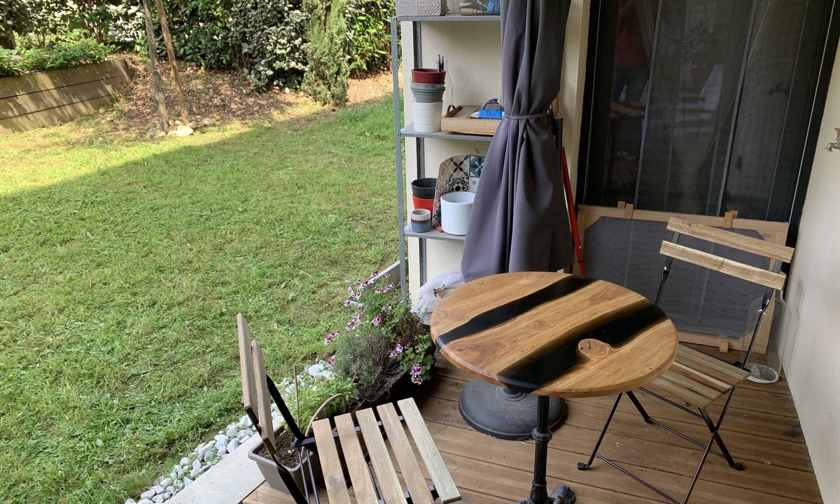 Marengo - Jolimont Apartment | Bright T2 with private garden