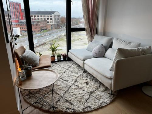 Sydhavnen Apartment | Bright Upscale 1-Bedroom Waterview Apartment in Trendy Sydhavn, CPH