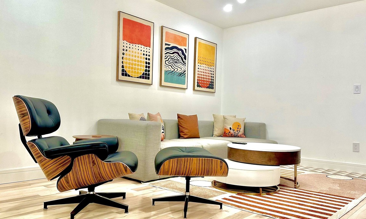 Crown Heights Apartment | Bright, warm, luxe hideaway”w” private backyard