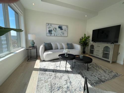 North End Apartment | Bright warm & spotless 1 BR in North End Halifax