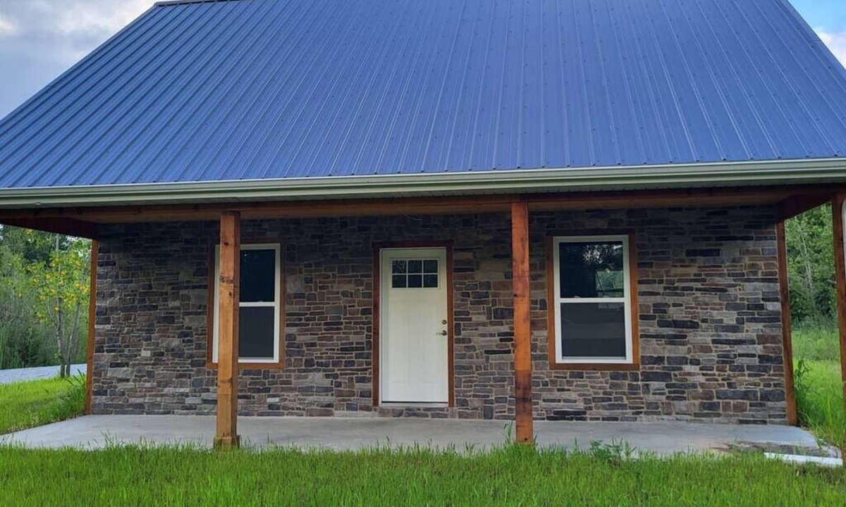 Rensselaer Cabin | Brightstone Lake Cabin 2