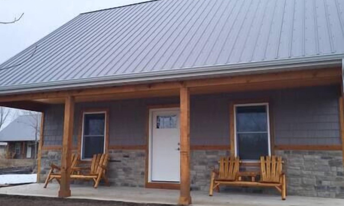 Rensselaer Cabin | Brightstone Lake Cabin 3