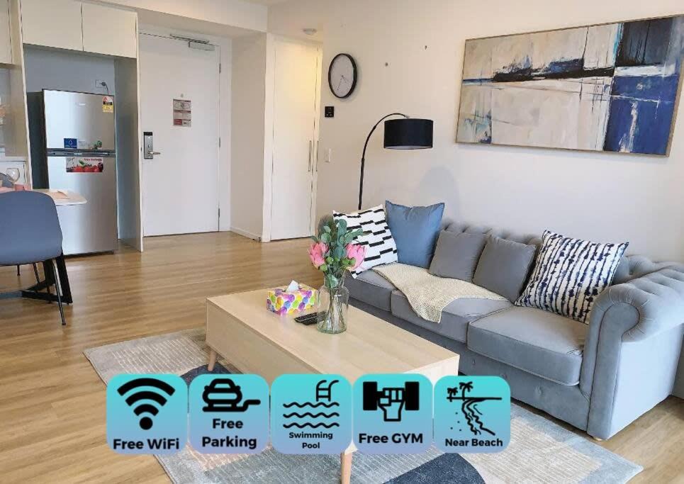 Surfers Paradise Apartment | Brilliant Home to SurferParadise@RiverView+Parking